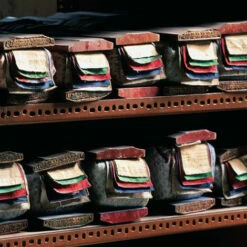 Issue 04 Celebrate -selvedge Outlet 04.1