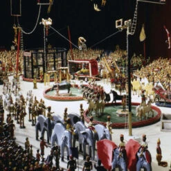 Issue 37 Dress Circle -selvedge Outlet DressCircle 6