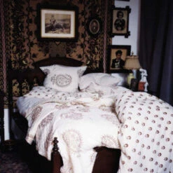 Issue 26 Gold -selvedge Outlet Gold 1