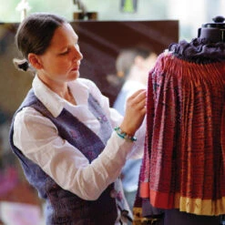 Issue 72 Green -selvedge Outlet Green 5