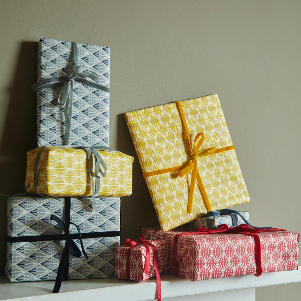 Selvedge & Cambridge Imprint, Gift Wrapping Paper (Assortment Of Colours Available) 4 Selvedge & Cambridge Imprint, Gift Wrapping Paper (Assortment Of Colours Available) - Image 2